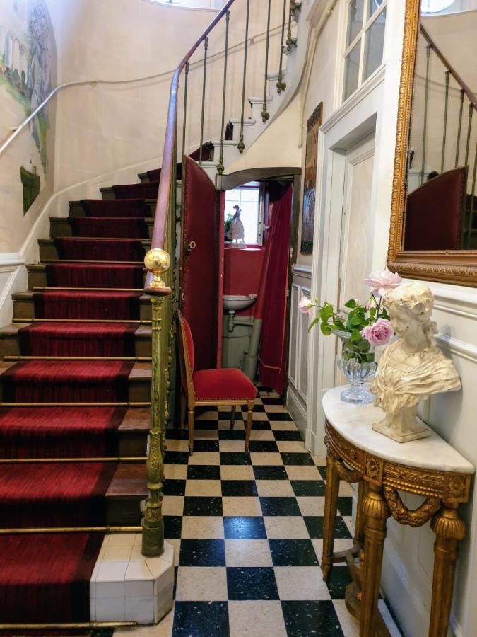 Апартаменты Royal Hubert Провен Экстерьер фото